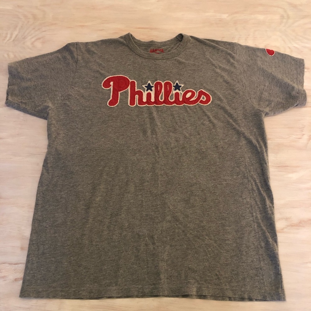 Phillies gray T-shirt. By Banner size large.